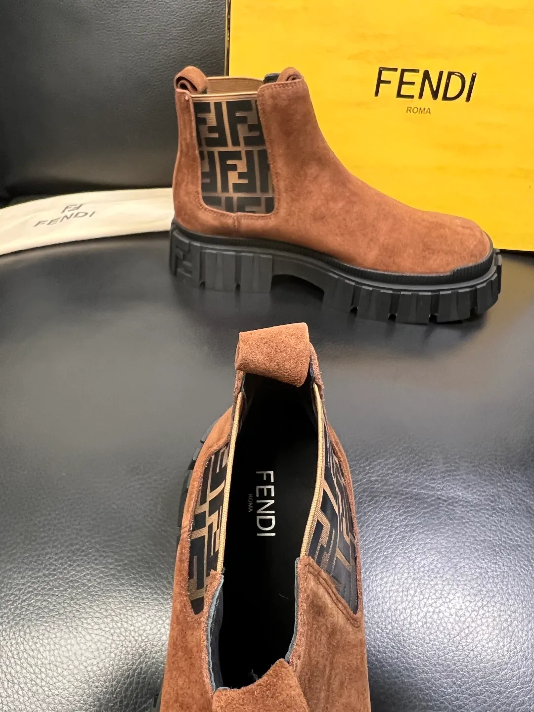Men's shoes 💰900 FENDI High-quality top craftsmanship, Fendi boots high-top counter synchronization, original factory configuration imported Italian cowhide fly-knit fabric, imported cowhide lining, breathable and comfortable, soles: original soles specially provided by the original factory, original factory and single goods are welcome to compare, code number 39-44 (customized 38 45)
